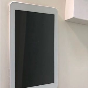 NWT Android Tablet on hold for @knhart
